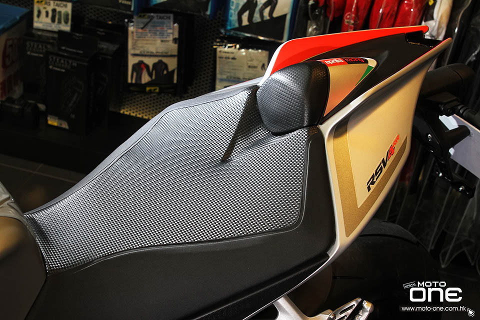 2015 APRILIA RSV4 RR RACE PACK