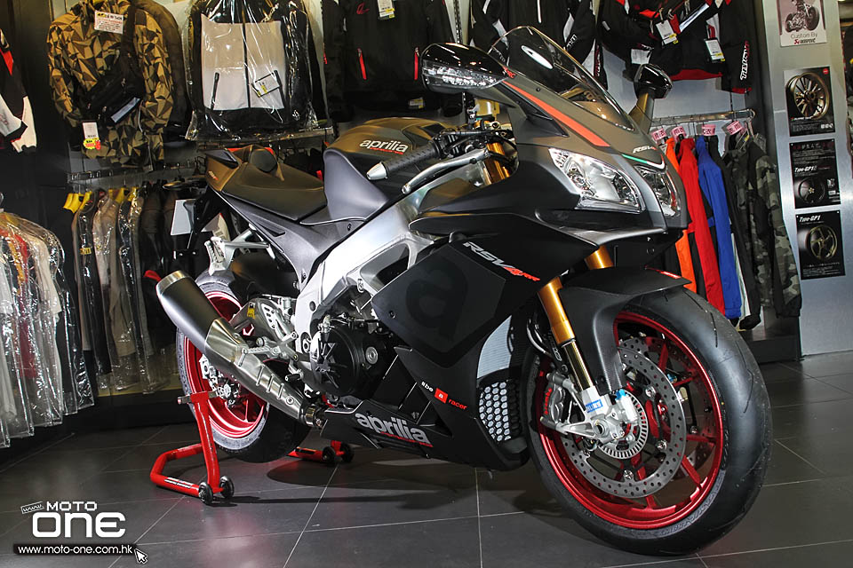 2015 APRILIA RSV4 RR RACE PACK