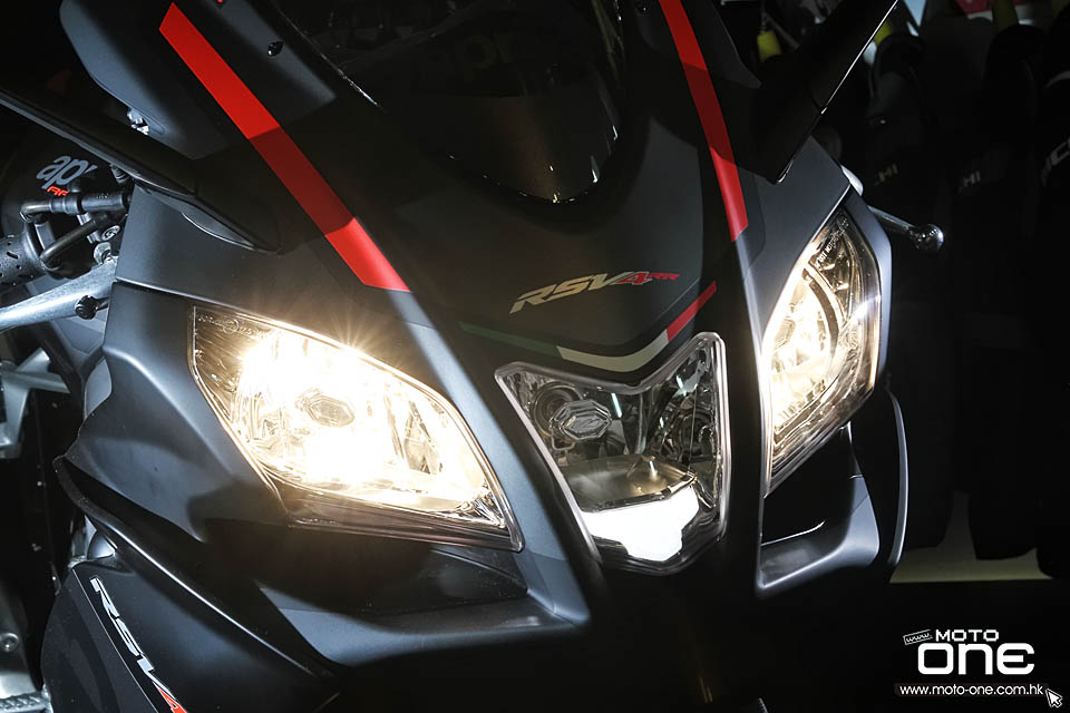 2015 APRILIA RSV4 RR RACE PACK