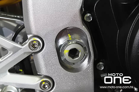 2015 APRILIA RSV4 RR RACE PACK