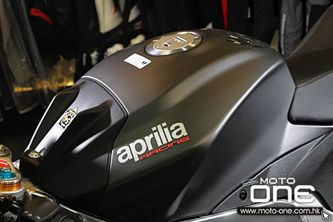 2015 APRILIA RSV4 RR RACE PACK