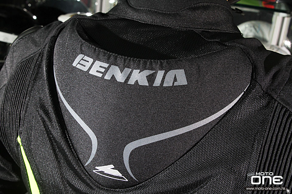 2015 BENKIA