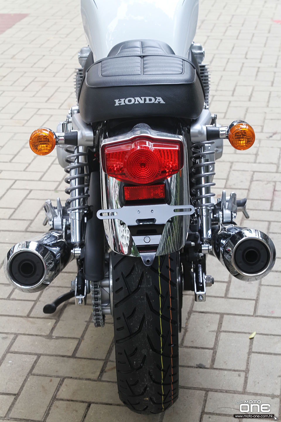 2015 HONDA CB 1100EX 经典复古白新色