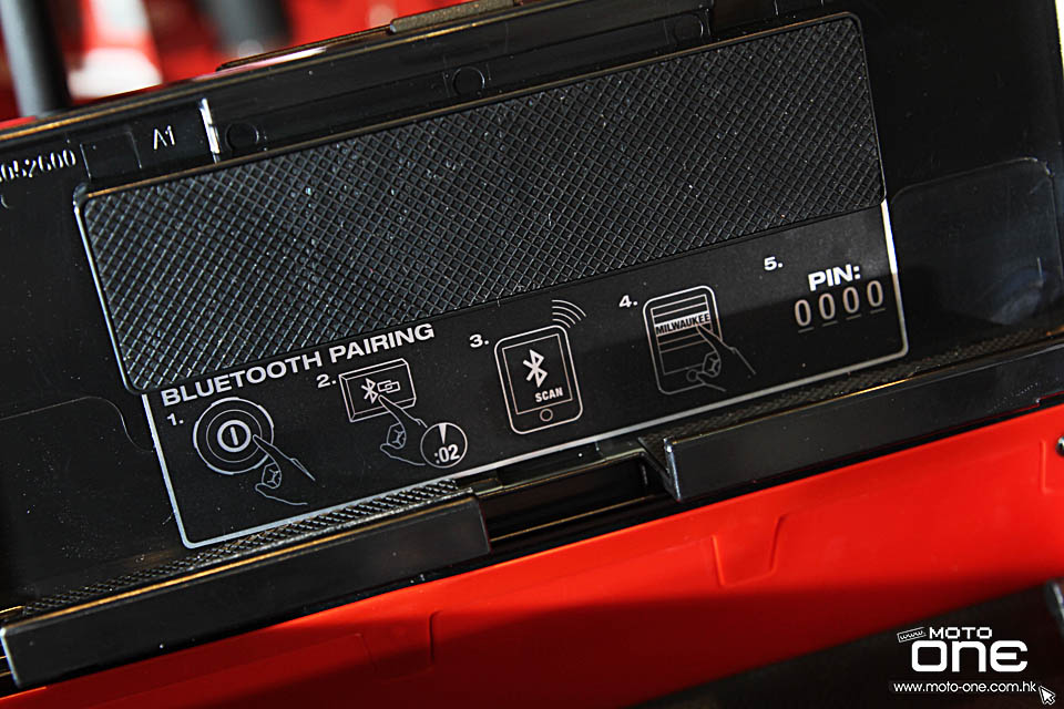 2015 Milwaukee M18 Jobsite Radio Charger