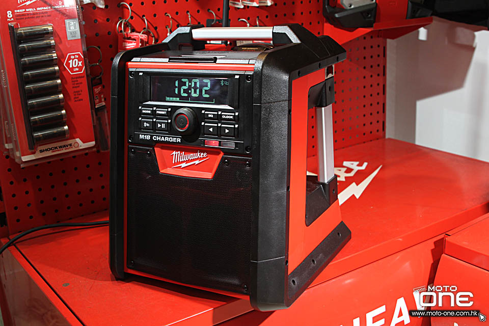 2015 Milwaukee M18 Jobsite Radio Charger