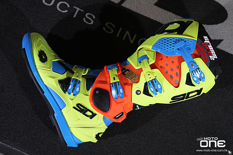 2015 SIDI Crossfire 2 TC222 Tony_Cairoli