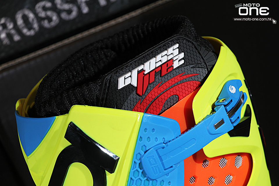 2015 SIDI Crossfire 2 TC222 Tony_Cairoli
