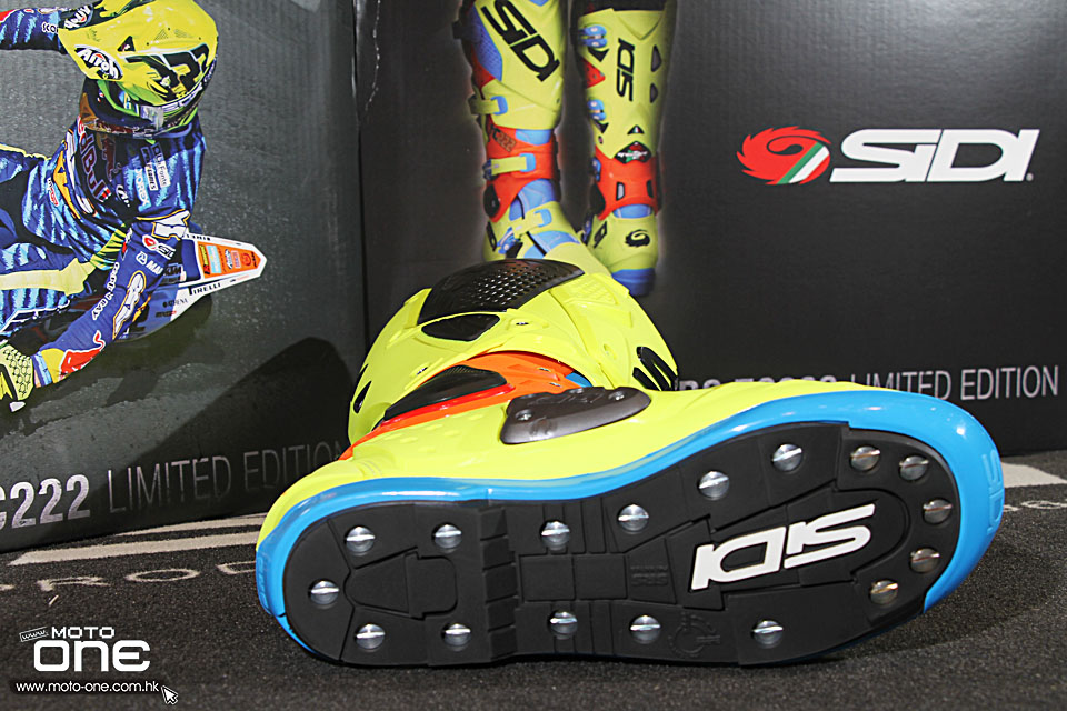 2015 SIDI Crossfire 2 TC222 Tony_Cairoli