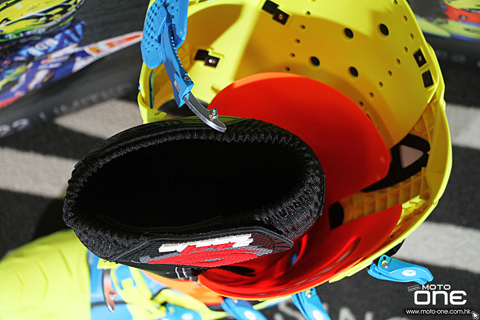 2015 SIDI Crossfire 2 TC222 Tony_Cairoli