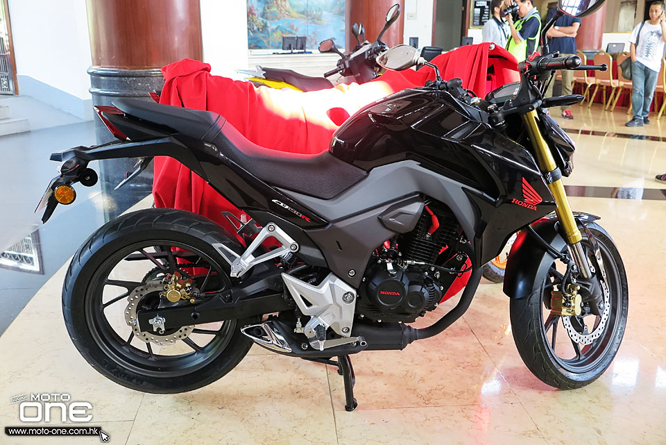 2015 HONDA CB190R