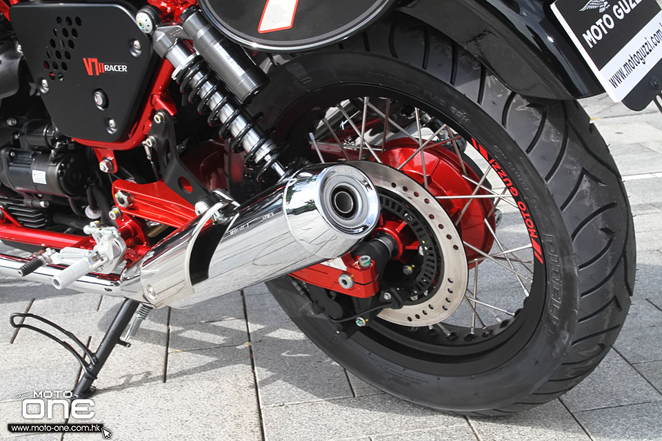 2015 MOTO GUZZI V7 II