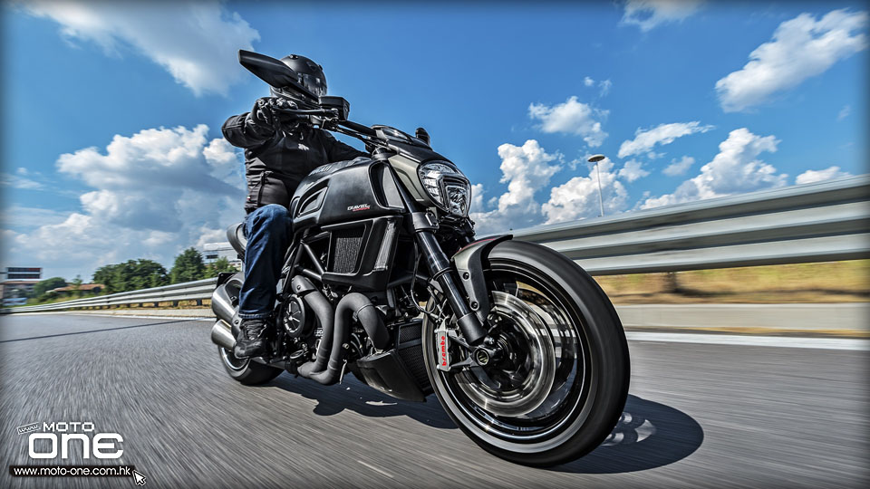 2016 Diavel Carbon