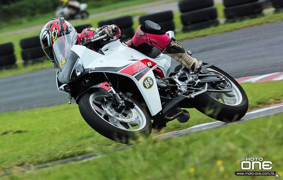 2015 HYOSUNG GD250R racing