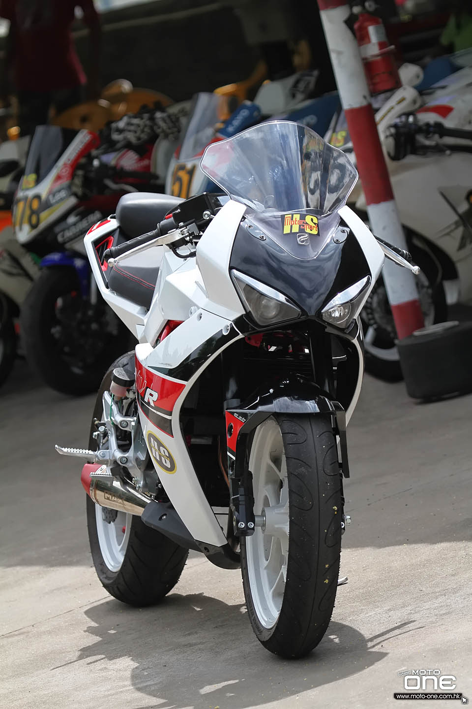 2015 HYOSUNG GD250R racing