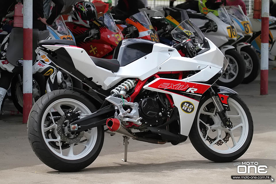 2015 HYOSUNG GD250R racing