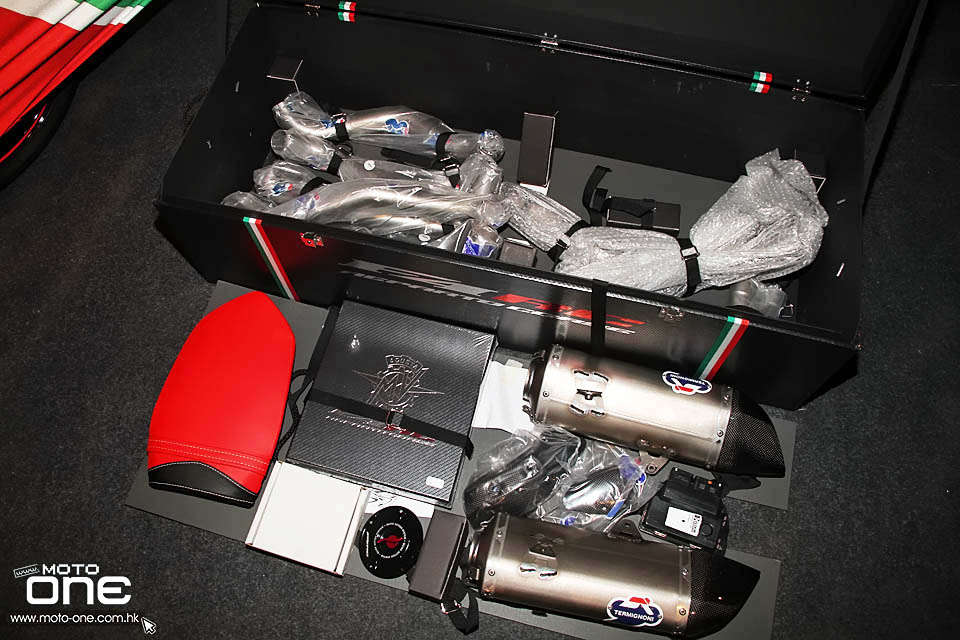 2015 MV AGUSTA F4 RC LANCH PARTY