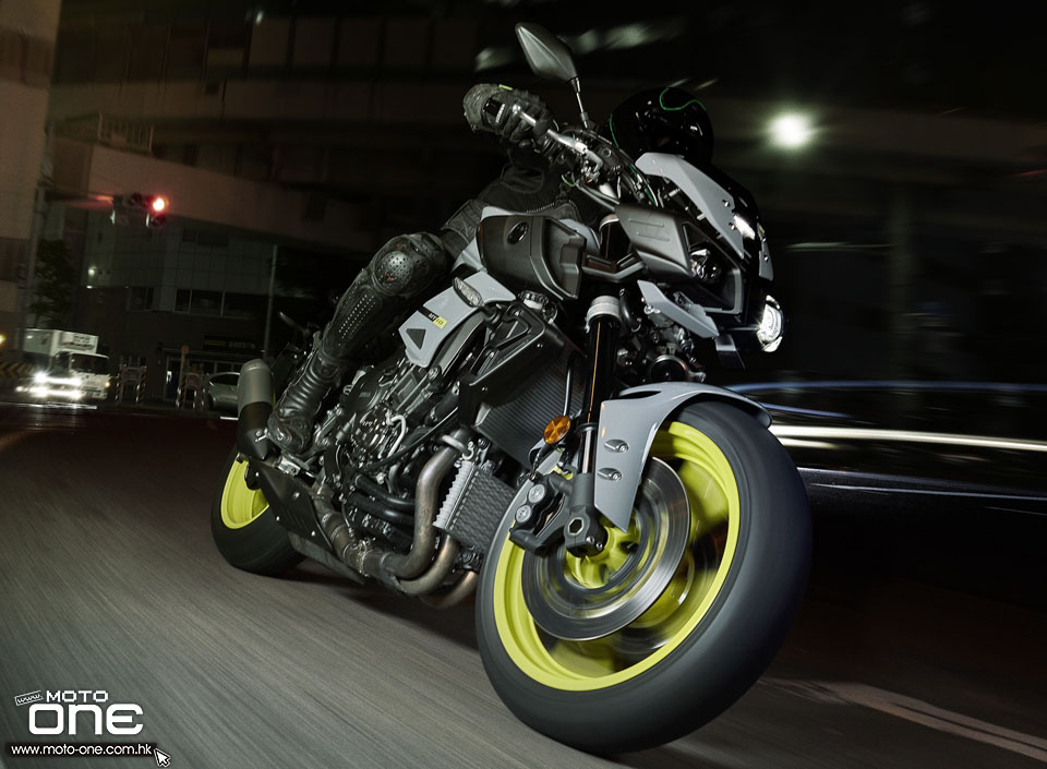 2016 YAMAHA MT-10