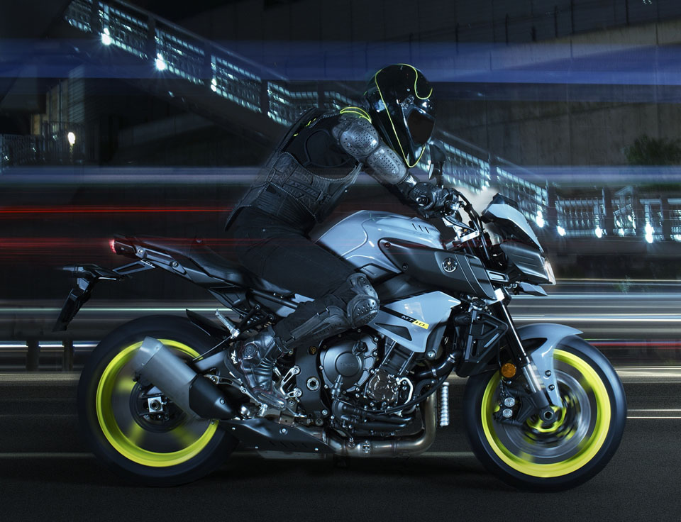 2016 YAMAHA MT-10