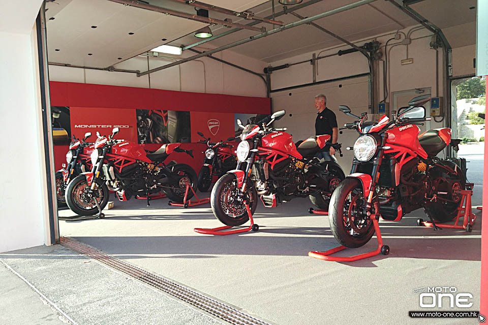 2016 Ducati Monster 1200R