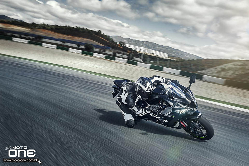 2016 KAWASAKI ZX-10R winter edition