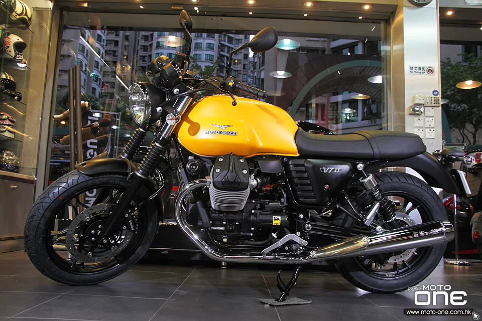 2016 Moto Guzzi V7 II Stone ABS