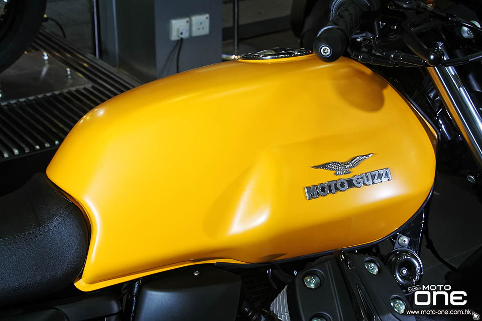 2016 Moto Guzzi V7 II Stone ABS