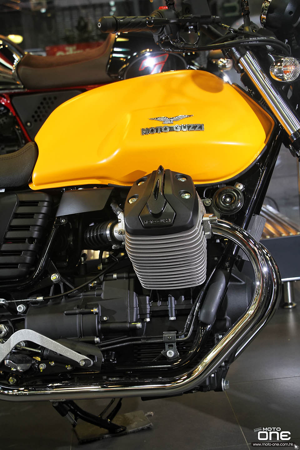 2016 Moto Guzzi V7 II Stone ABS