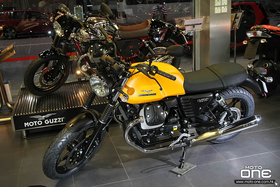 2016 Moto Guzzi V7 II Stone ABS