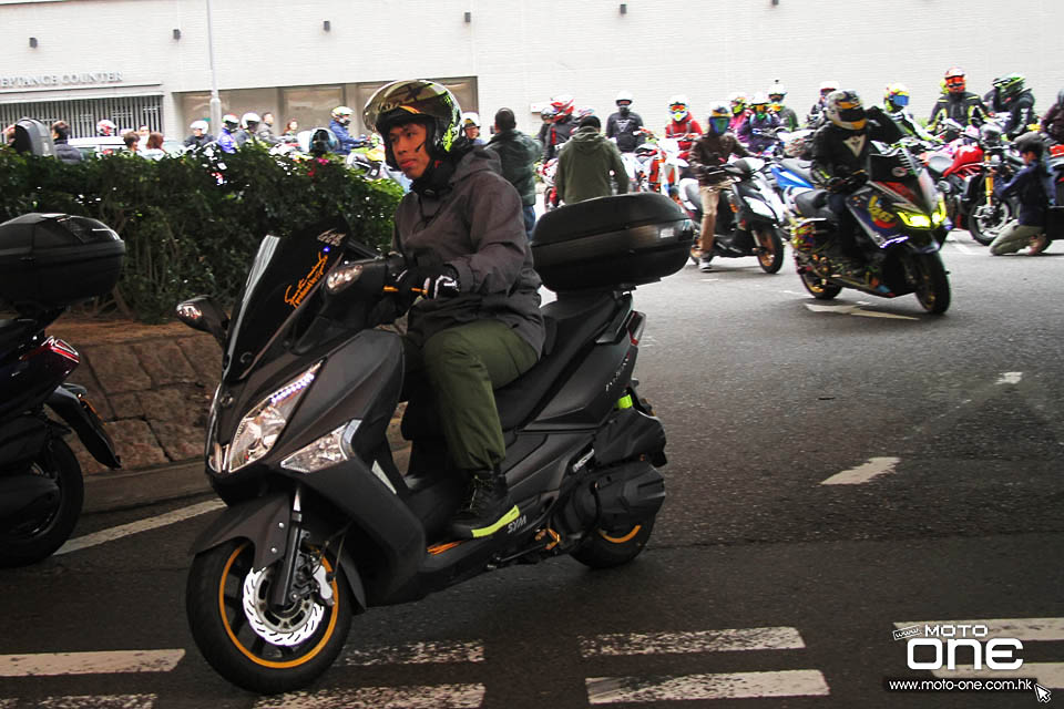 2016 CHINESE NEW YEAR RIDING