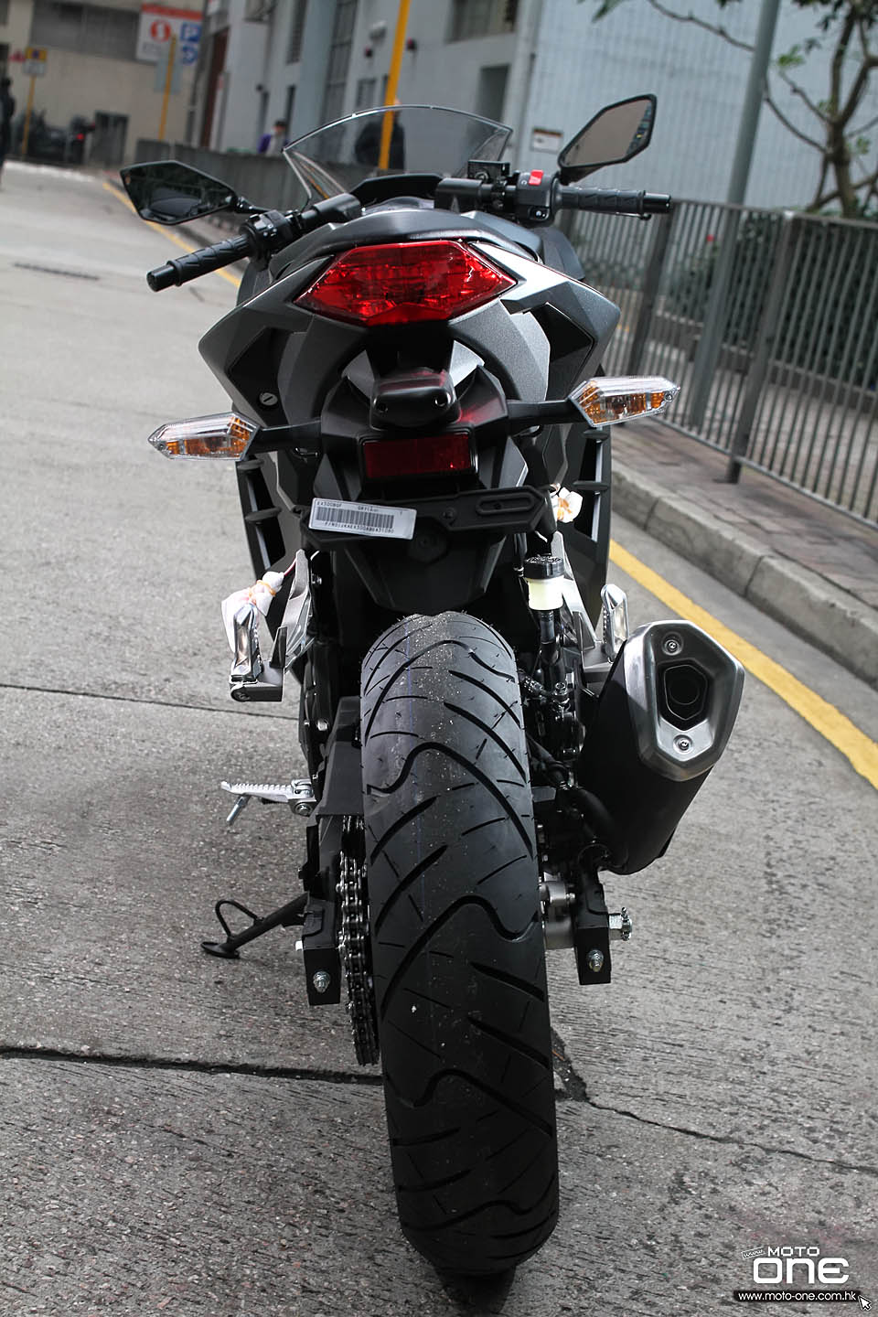 2016 KAWASAKI NINJA 300 ABS KRT EDITION
