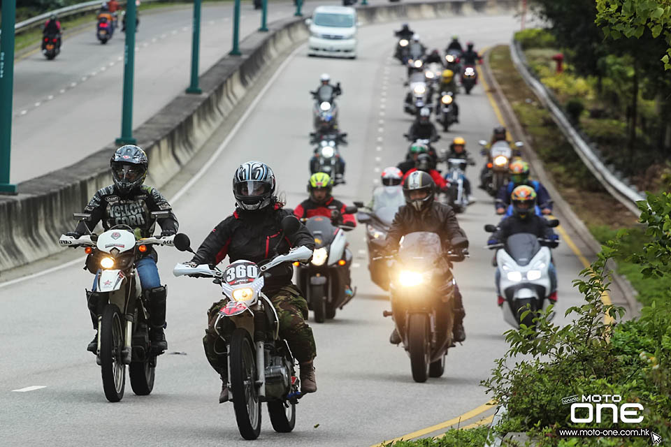 2016 chinese new year riding