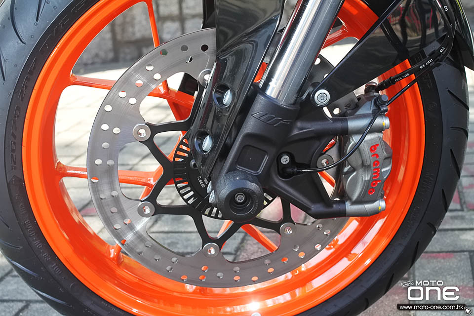 2016 KTM 690 Duke R ABS