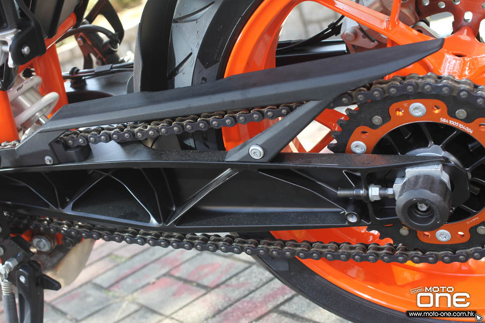 2016 KTM 690 Duke R ABS
