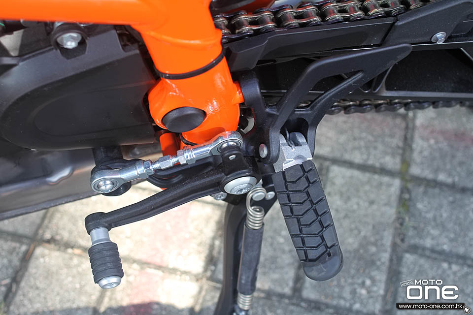 2016 KTM 690 Duke R ABS
