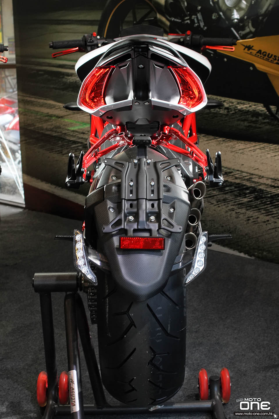 2016 MV AGUSTA DRAGSTER RR LH44 Lewis Hamilton