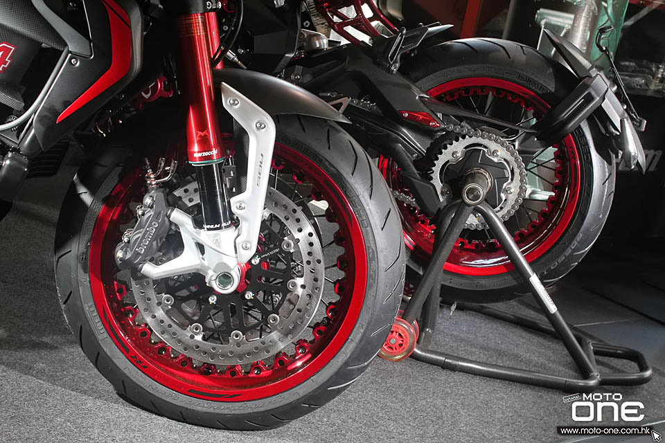 2016 MV AGUSTA DRAGSTER RR LH44 Lewis Hamilton