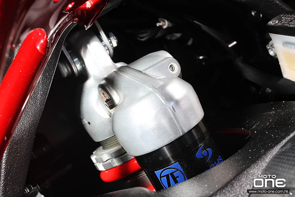 2016 MV AGUSTA DRAGSTER RR LH44 Lewis Hamilton