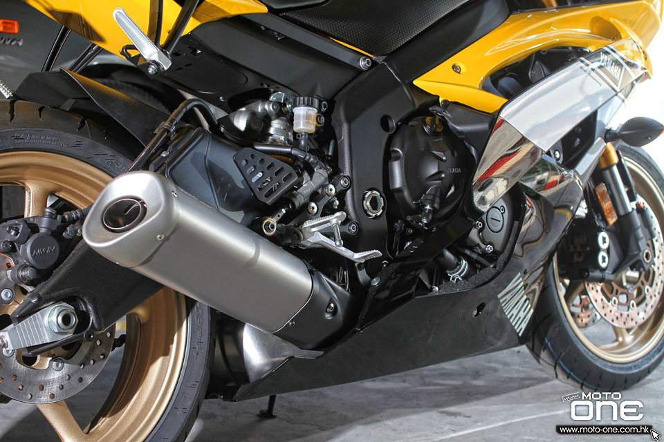 2016 yamaha yzf r1 r6 60th