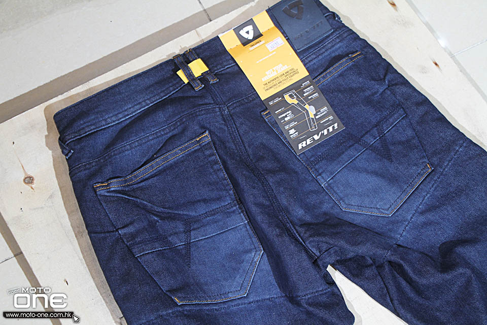 2016 REVIT Jeans Seattle Rockefeller