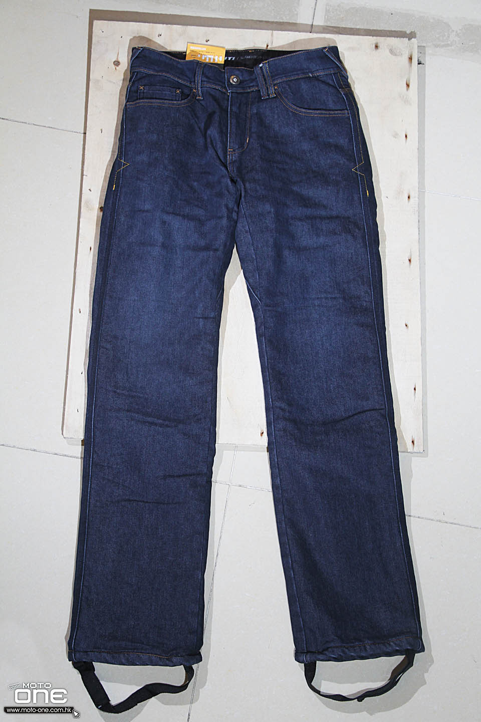2016 REVIT Jeans Seattle Rockefeller