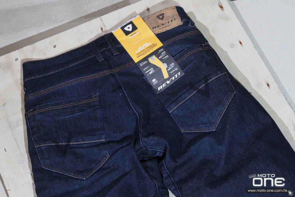 2016 REVIT Jeans Seattle Rockefeller
