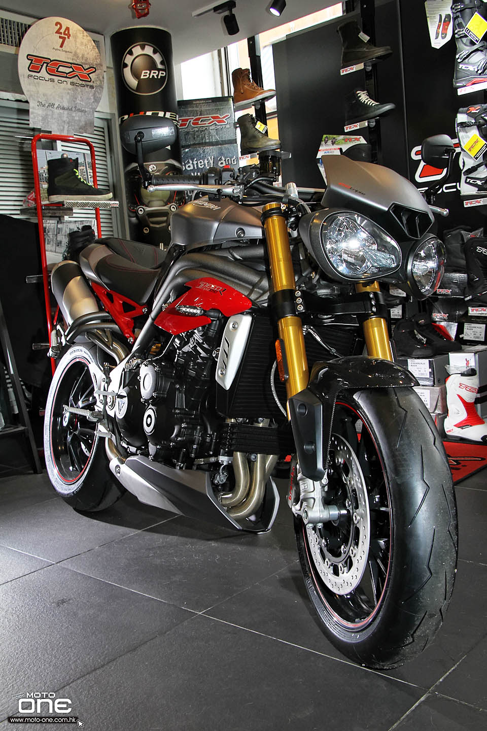 2016 Triumph Speed Triple R