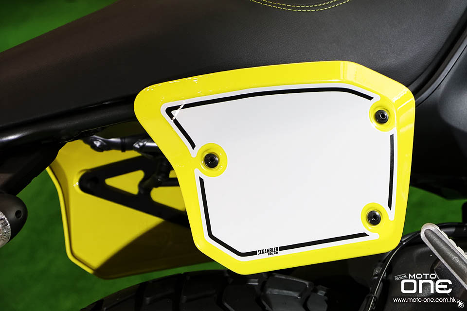 2016 DUCATI SCRAMBLER Flat Track PRO