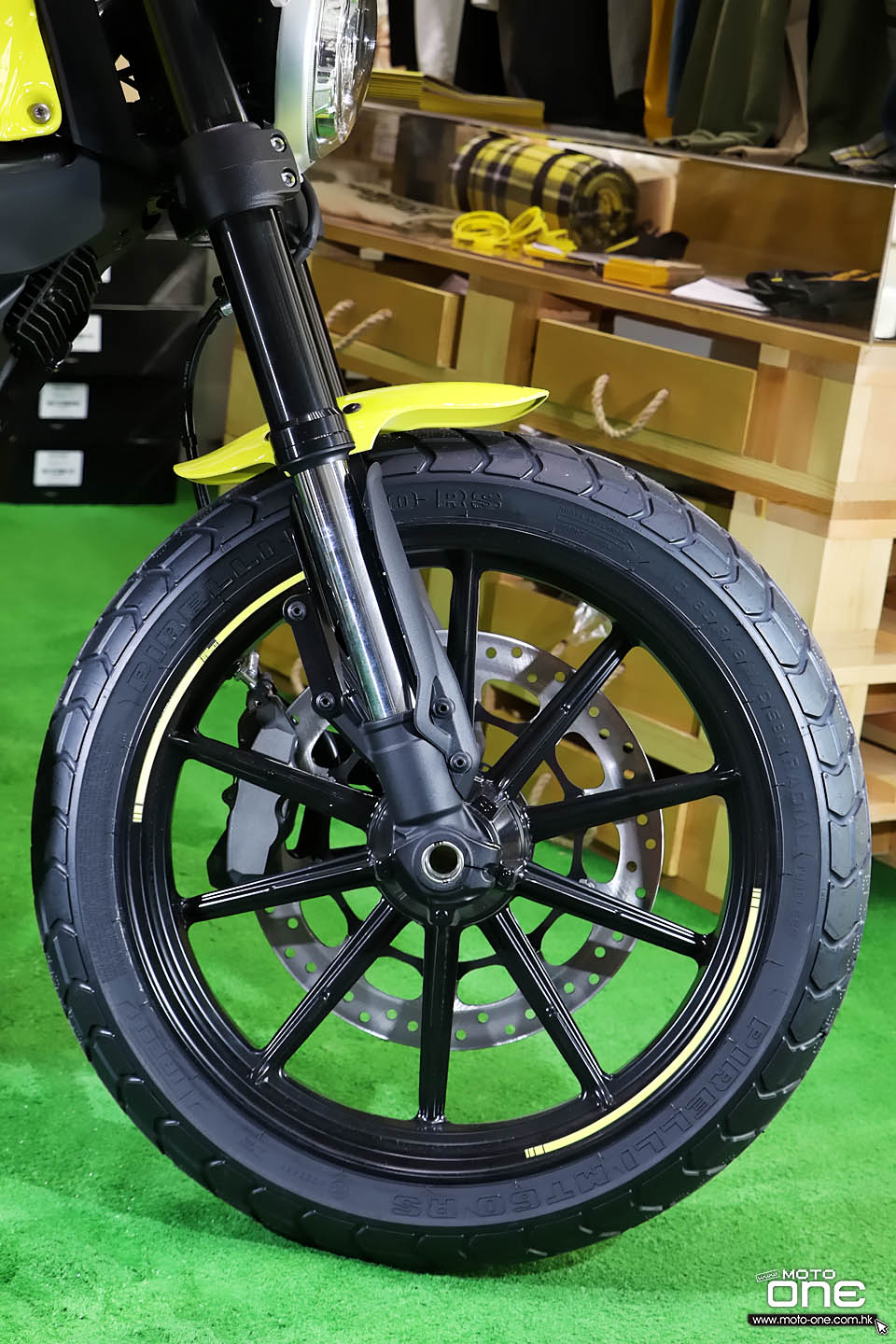 2016 DUCATI SCRAMBLER Flat Track PRO