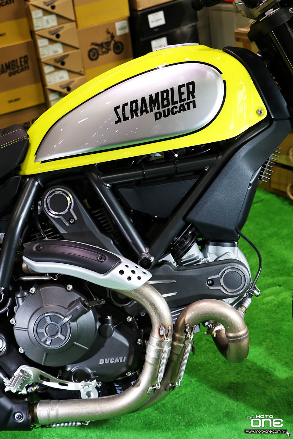 2016 DUCATI SCRAMBLER Flat Track PRO
