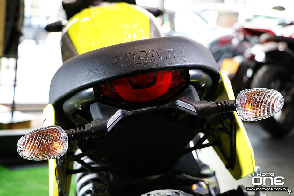 2016 DUCATI SCRAMBLER Flat Track PRO