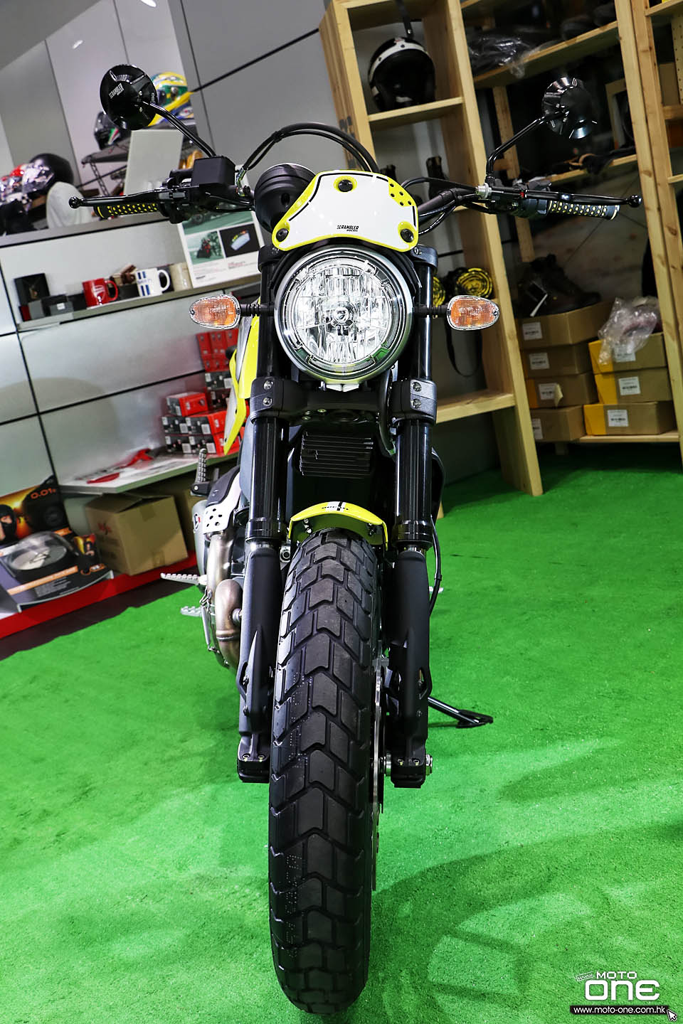 2016 DUCATI SCRAMBLER Flat Track PRO