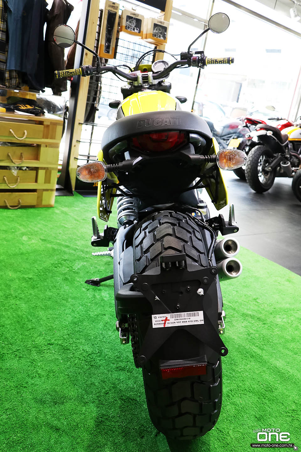 2016 DUCATI SCRAMBLER Flat Track PRO