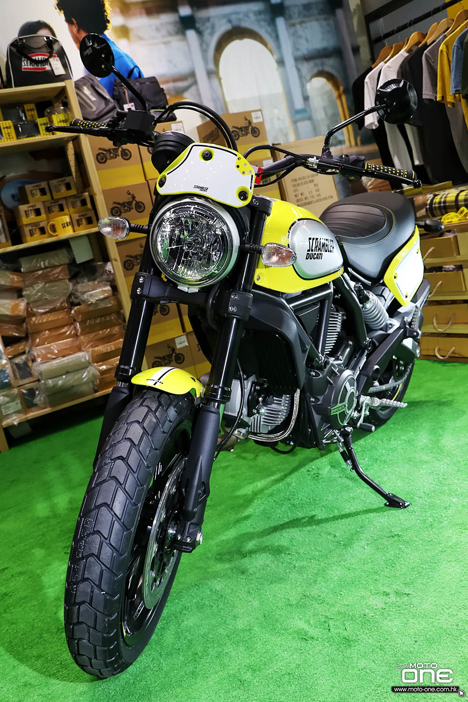 2016 DUCATI SCRAMBLER Flat Track PRO
