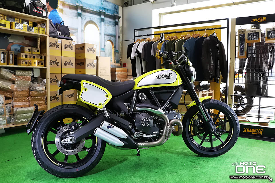 2016 DUCATI SCRAMBLER Flat Track PRO
